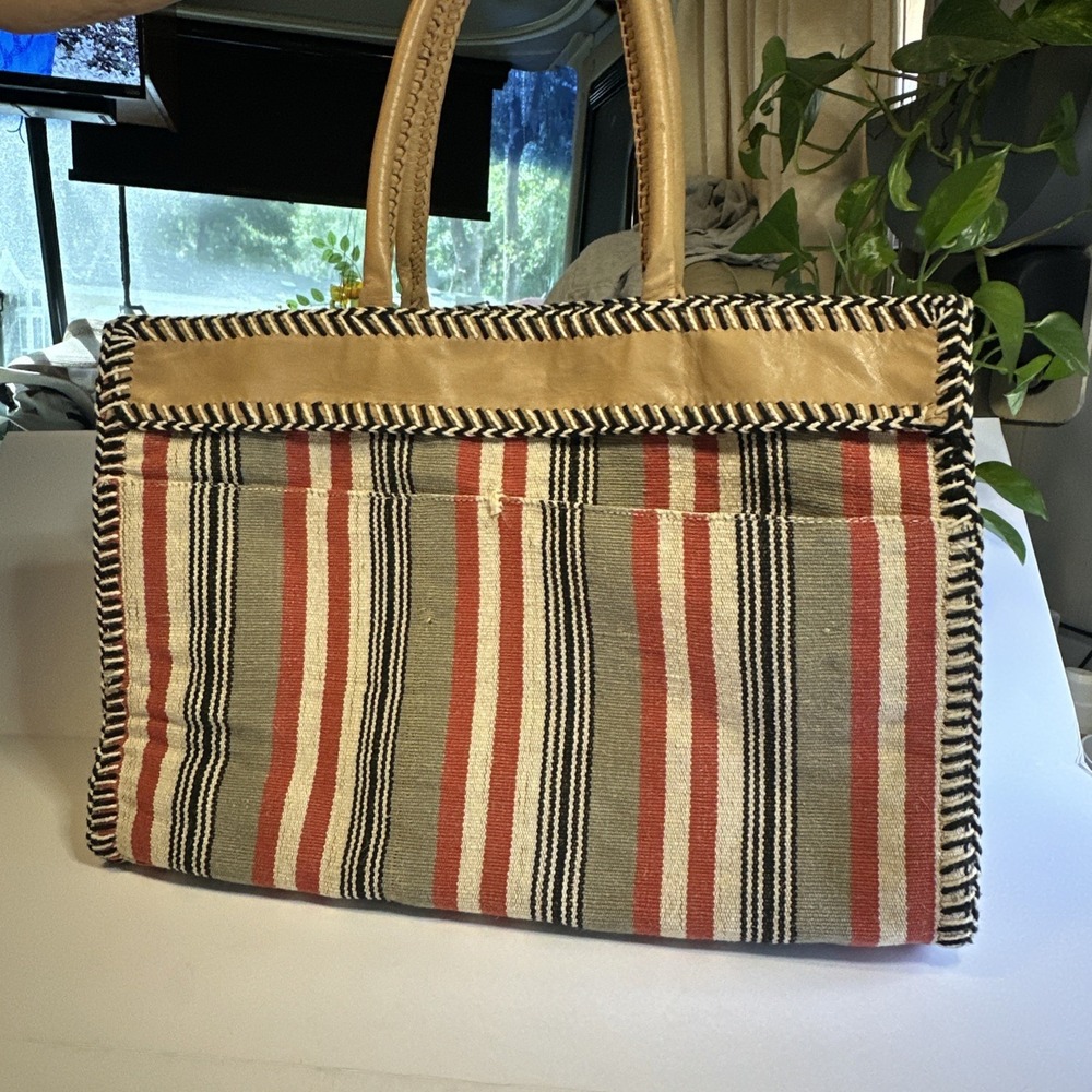 Shiraleah brand tote With woven, multicolor vertical Stripes Bohemian Style